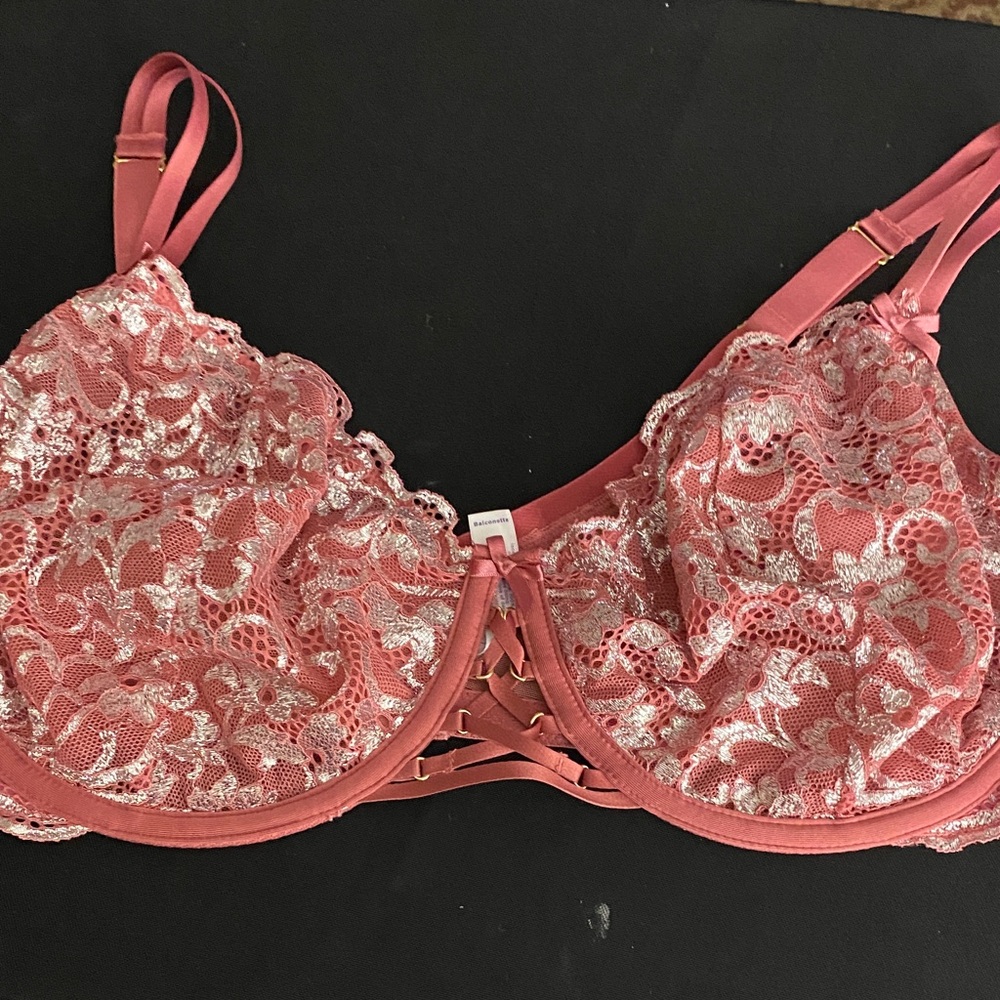 Cacique Balconette Bra size‎ 44DDD MAUVE AND METALLIC SILVER Lace Bra